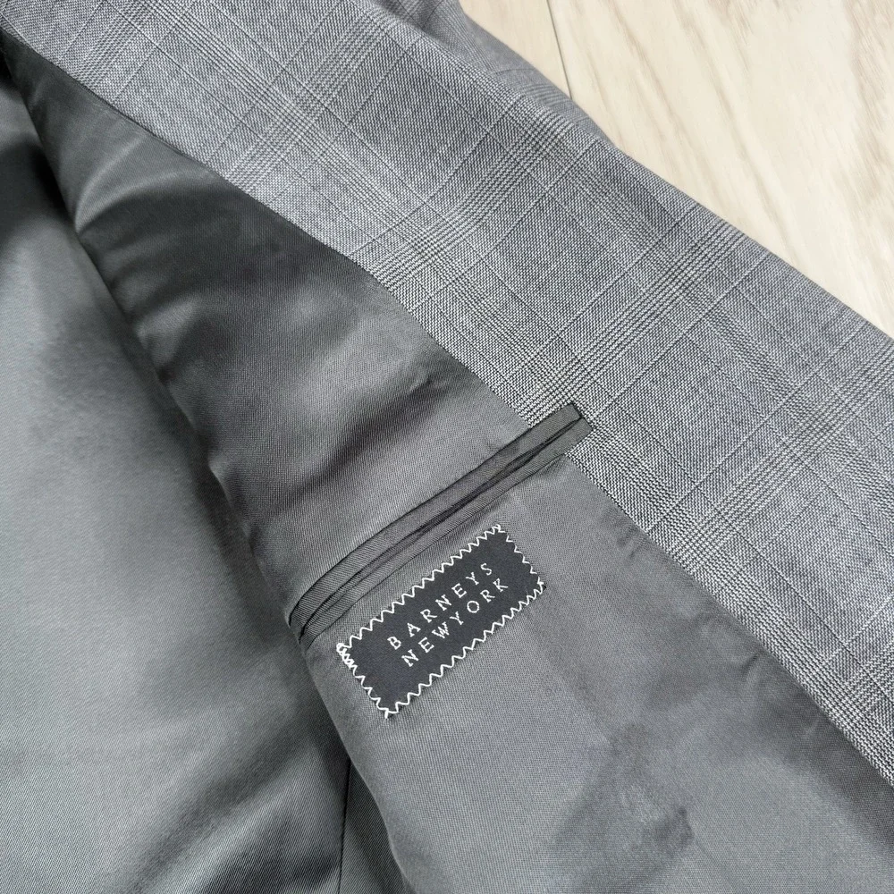 NWT Kilgour French & Stanbury Barney's New York Pure Virgin Wool Suit 42R W36